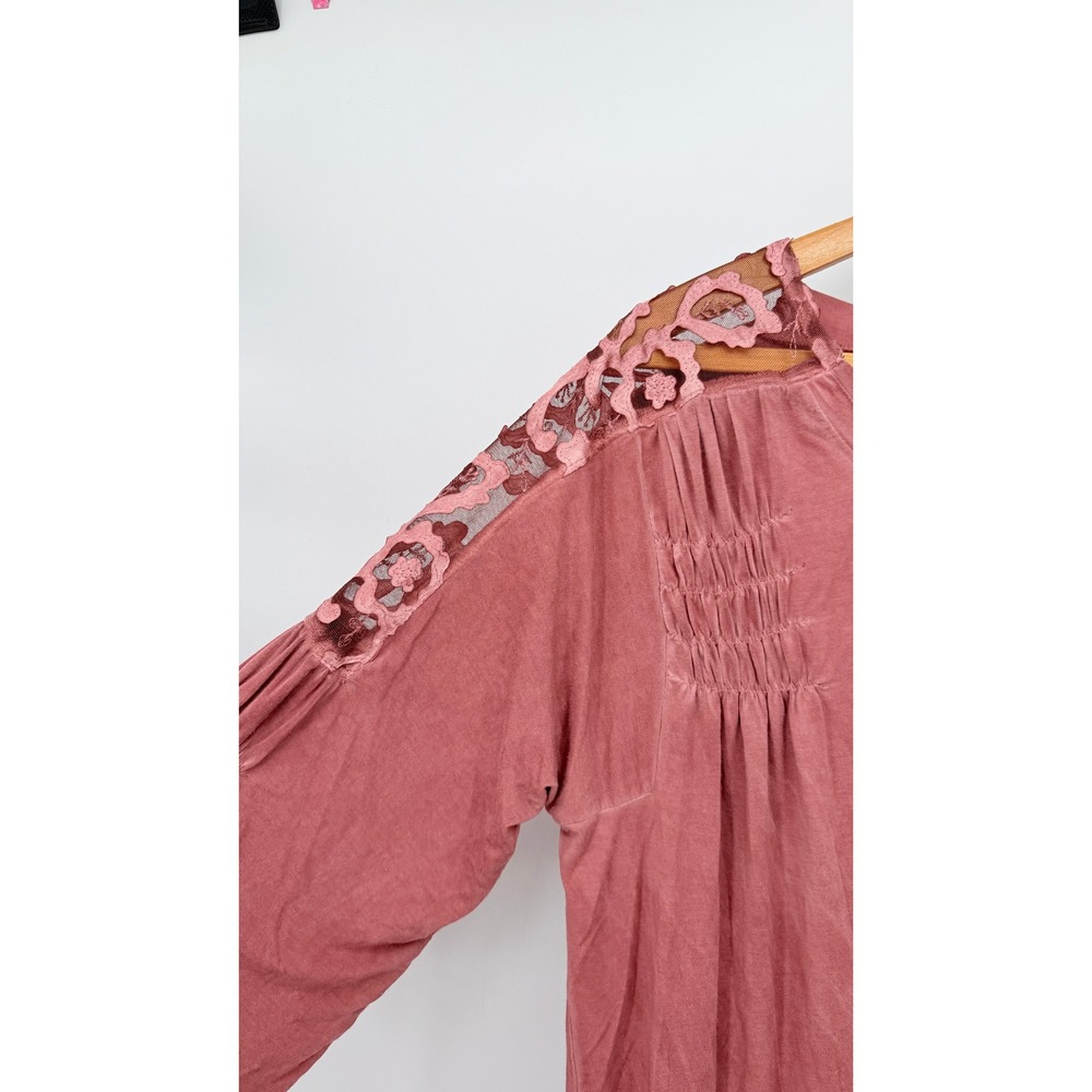 POL Tunic Top Lace Shoulder Smocked Detail Oversized Boho Chic Pink SM** - Picture 4 of 12